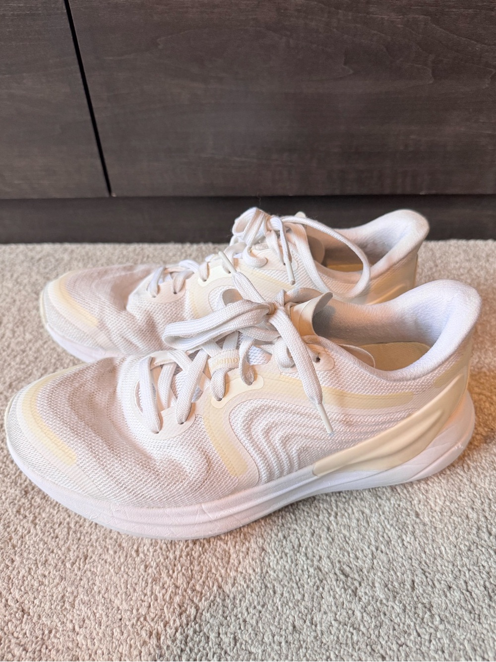 Women’s Lululemon Blissfeel Run 2 Athletic Training Shoes Size 10 White